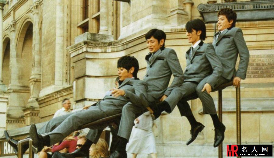 小栗旬领衔日本众男星拍写真 男神魅力依旧(1)