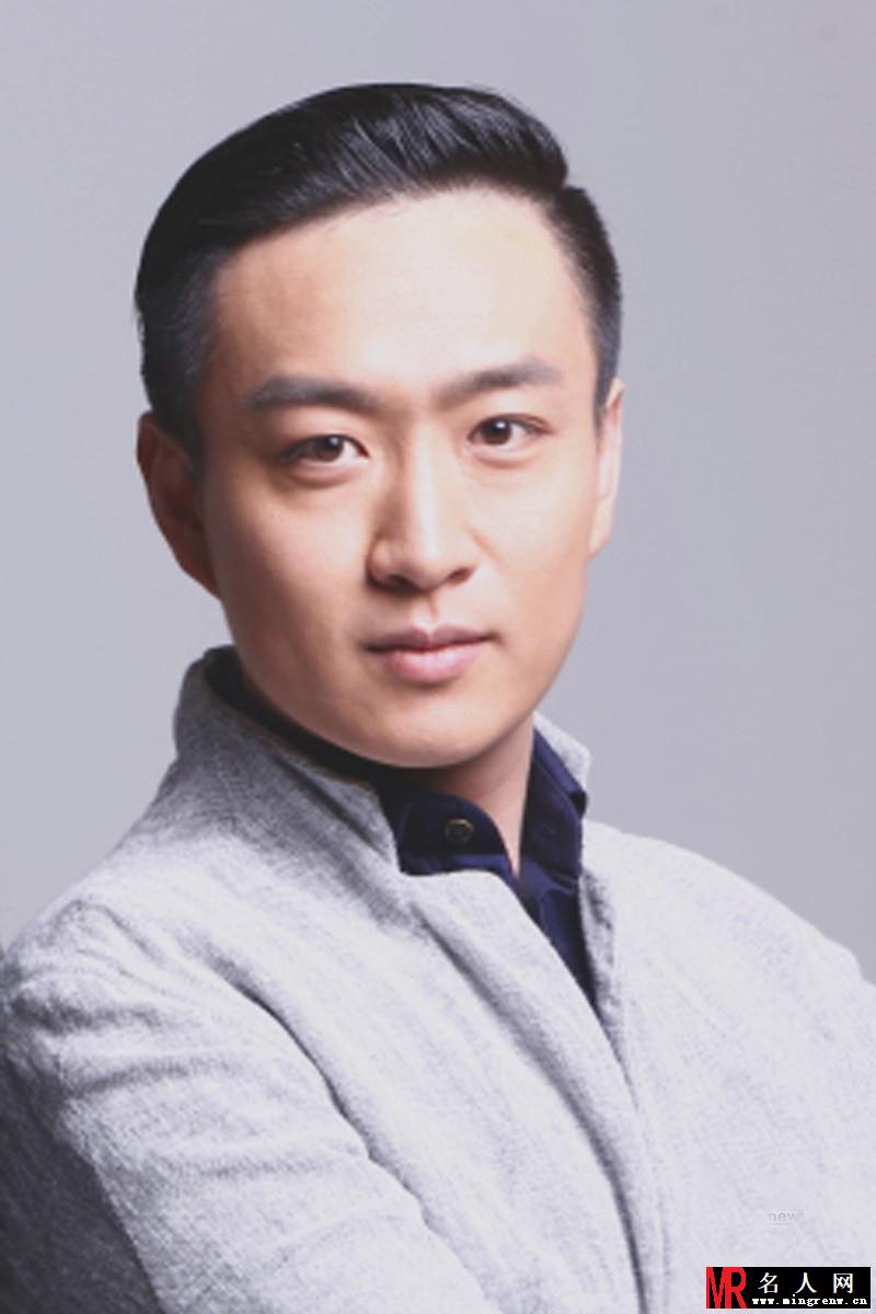 刘继勋魅力写真曝光 正派小生变身熟男(1)