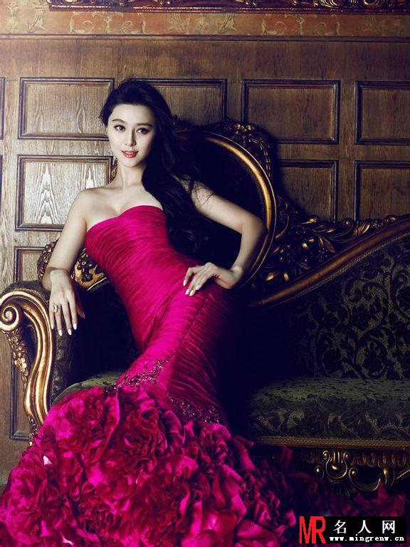范冰冰金夫人婚纱写真第二弹 酥胸外露展曼妙身姿(1)