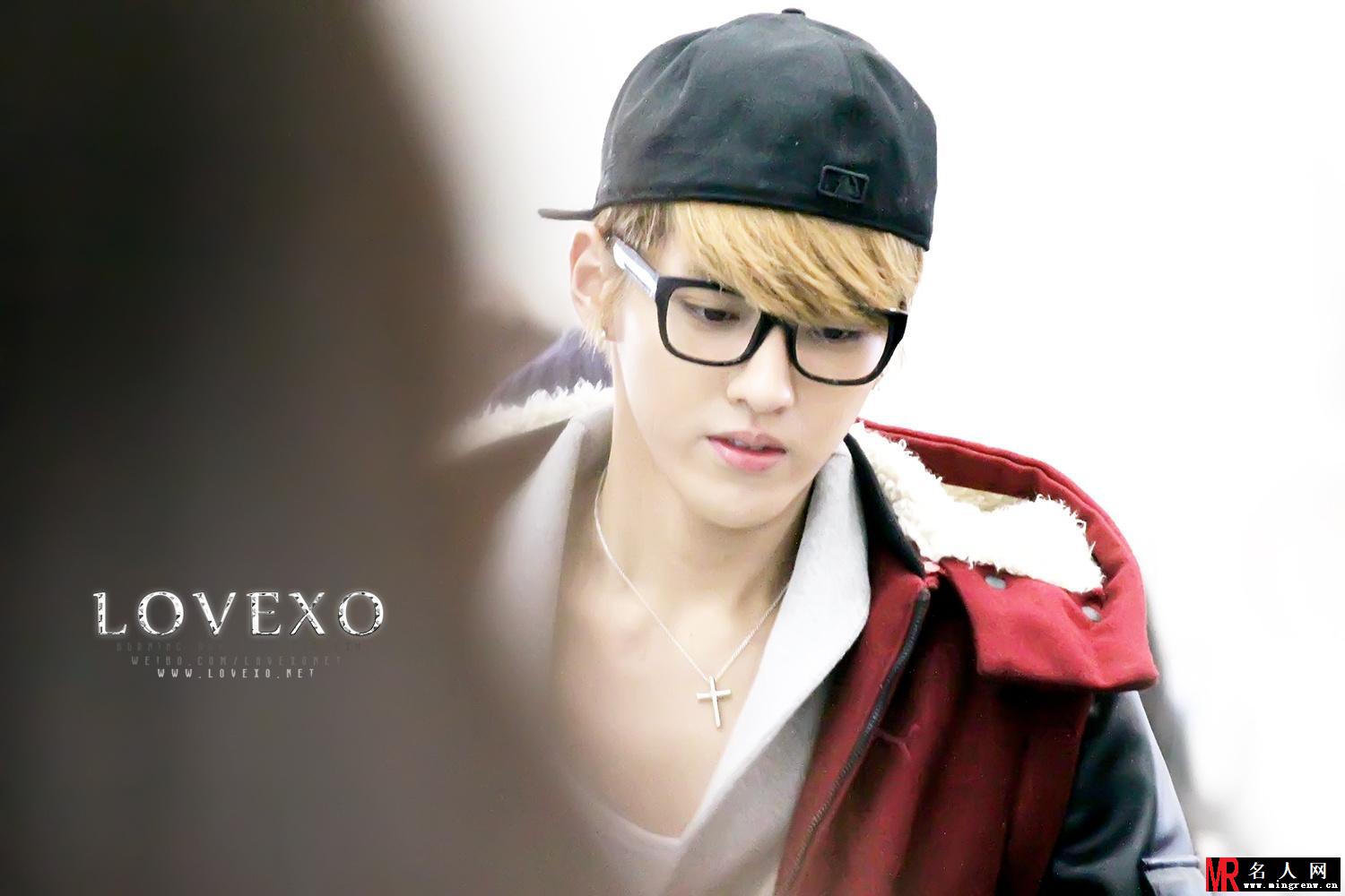 2013年1月EXO行程繁忙机场写真吴亦凡图片帅气阳光(1)