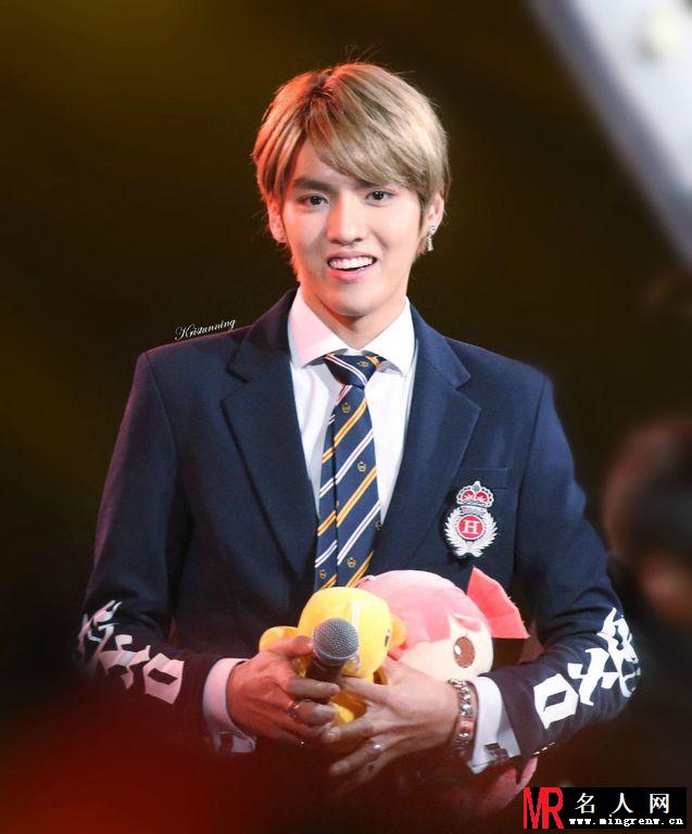 吴亦凡2013年帅气现身上海演唱会卖萌合集(1)