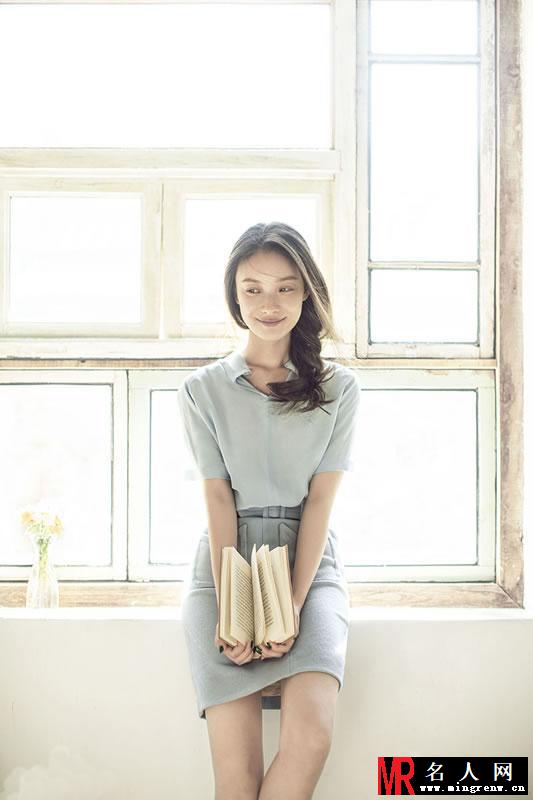 倪妮登红秀杂志 瞬间变成邻家小清新妹妹(1)