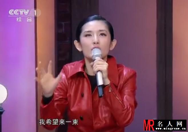 《嗨！2014》新一代舞王邓超模仿刘德华嗨翻全场(1)