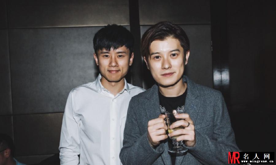 张杰生日获圈内好友祝福 与谢娜情侣装现身(1)