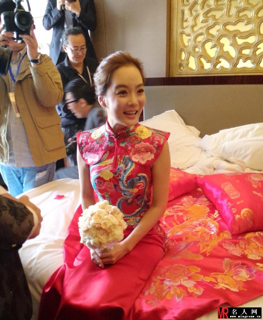 高梓淇蔡琳结婚现场曝光 新娘感动落泪(1)