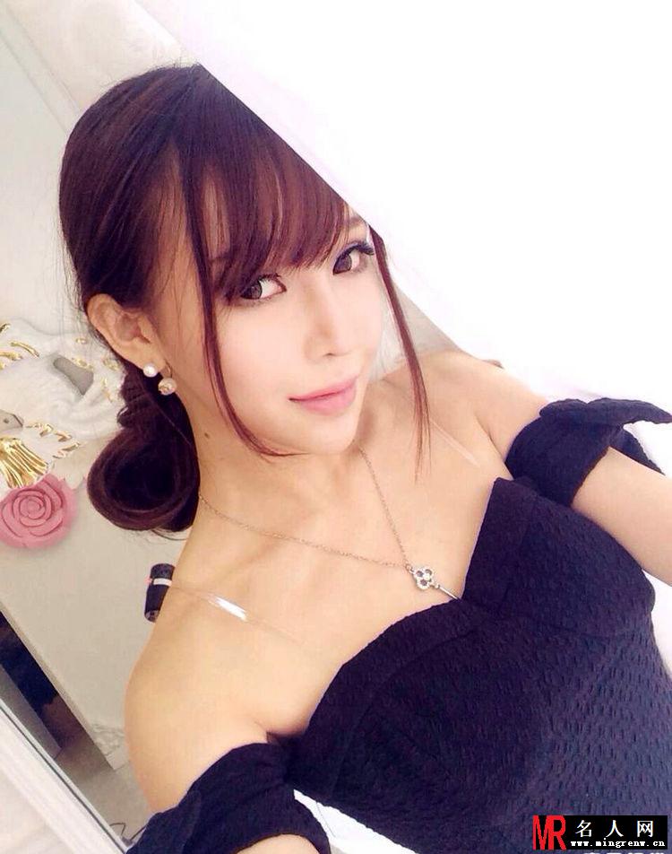 北舞惊现翻版Baby 自拍秀豪乳(1)