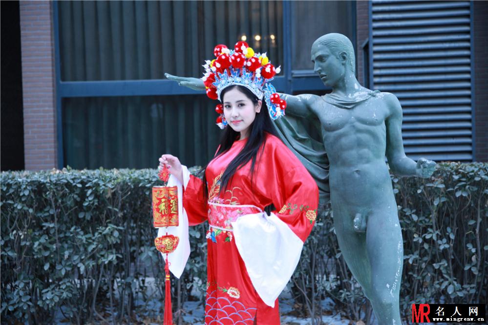 K奶戴予桐情人节拍写真 秀爆乳变最美女财神(1)
