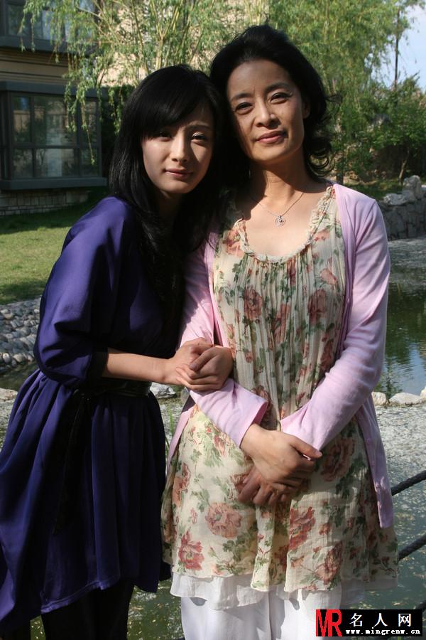我们同是一家人夏佳佳剧照(1)