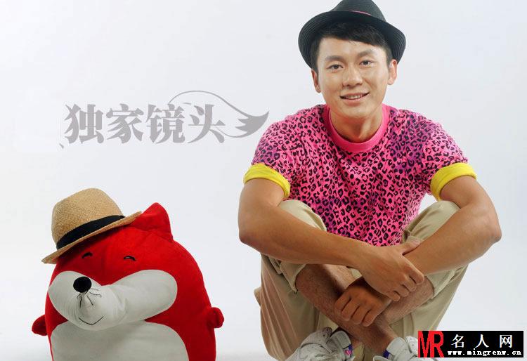 李晨《独家镜头》全套写真集 百变造型轻松驾驭(1)