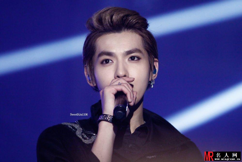 吴亦凡2013年亮相韩国SMWEEK火爆现场 颜值惊人(1)