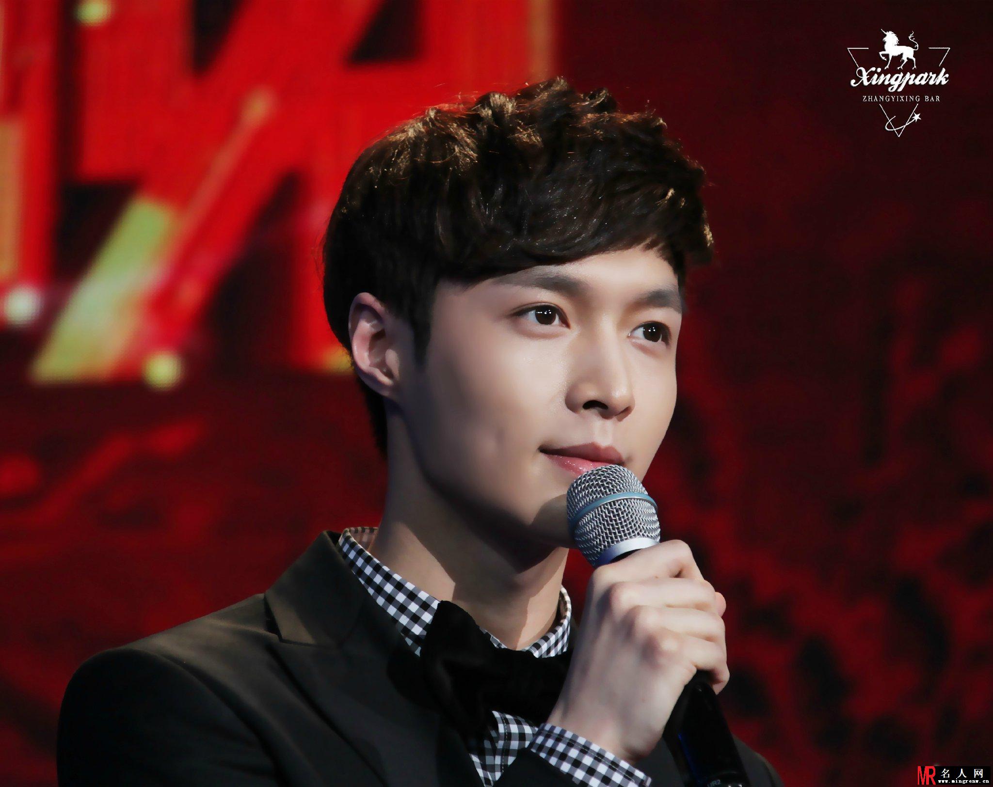 EXO张艺兴2015年中央电视台网络春晚现场花絮合集(1)