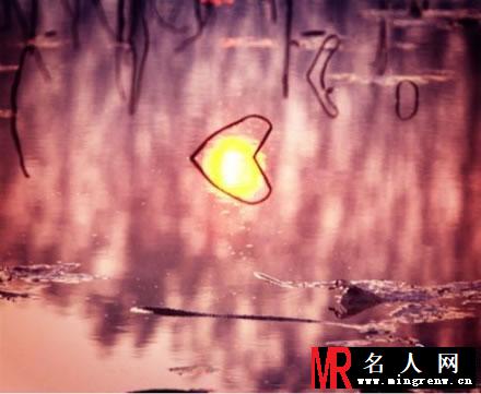 杨幂微博生活照第四弹 秒变短发女郎(1)
