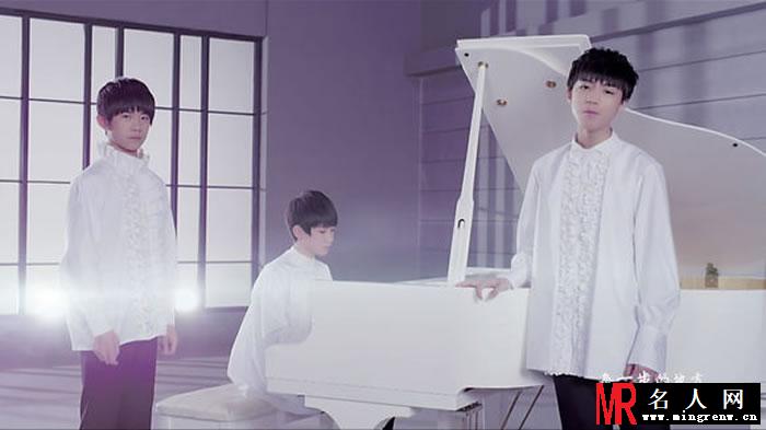 TFBOYS《Young》MV三人合照(1)