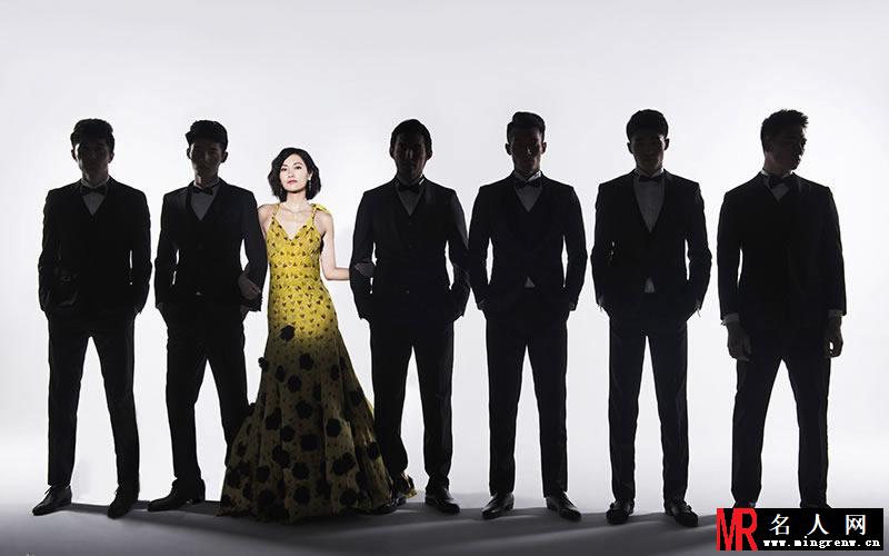 徐静蕾婚纱写真 型男环绕尽享艳福(1)