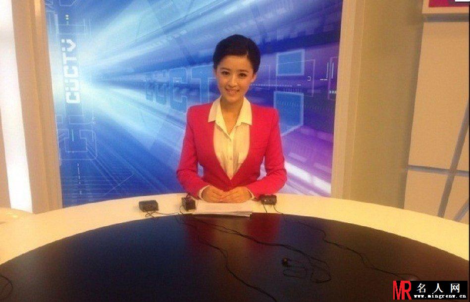 央视体育美女主播杨茗茗走红 美艳私照曝光(1)