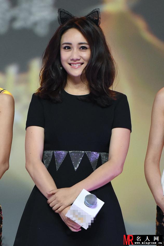 李嘉欣助阵综艺《女神新装》发布会(1)