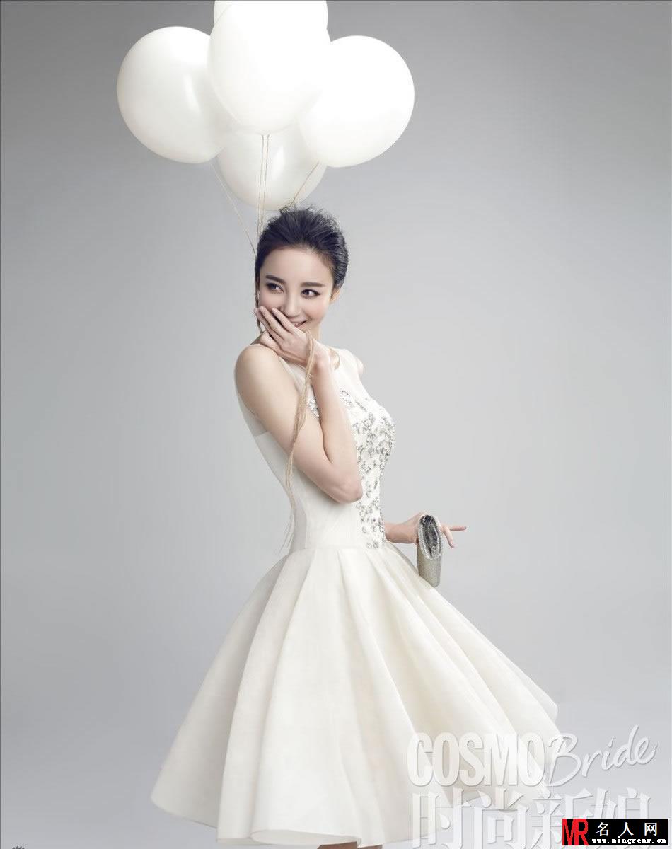 刘雨欣《时尚新娘》大片 纯白婚纱化身幸福新娘(1)