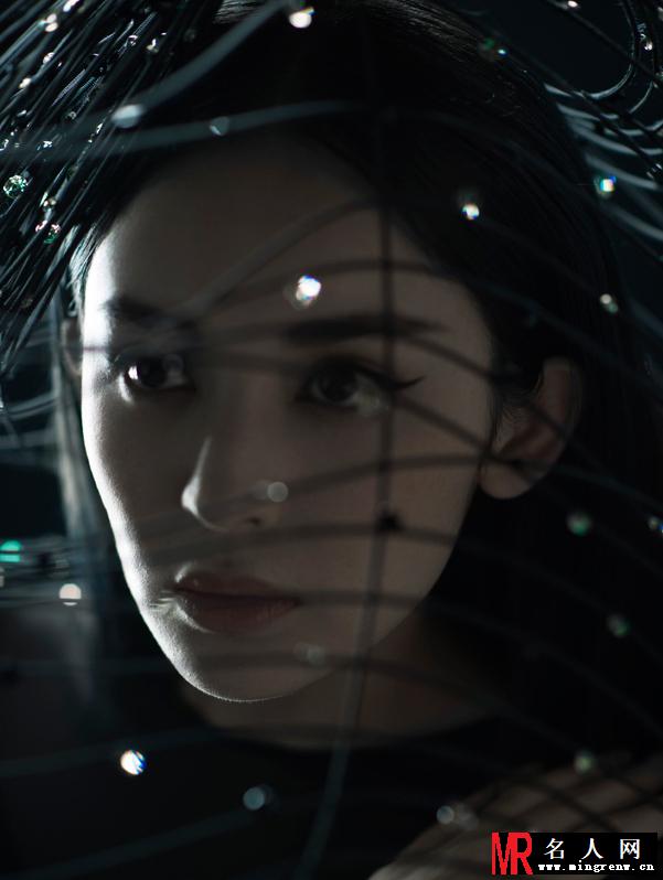 娜扎冷艳写真 紧身黑裙展S曲线(1)