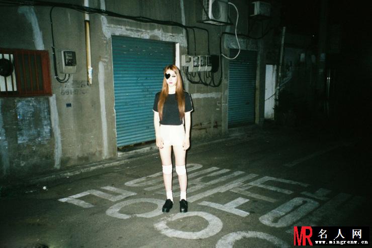 韩团f(x)雪莉新专辑写真 百变造型显摩登(1)
