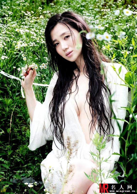 妇女节福利 盘点那些人比花魅的女星靓照(1)