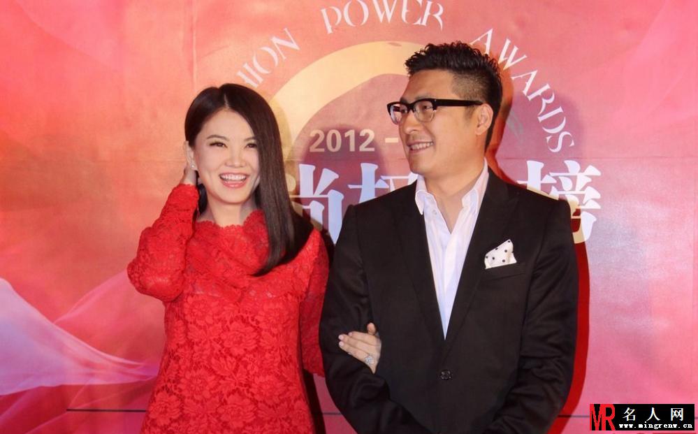 李湘与老公王岳伦甜蜜亮相 众女星爆乳抢镜(1)