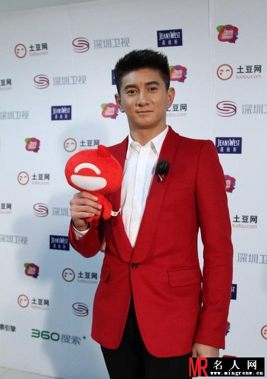 吴奇隆公开恋情后首度亮相 大谈刘诗诗(1)