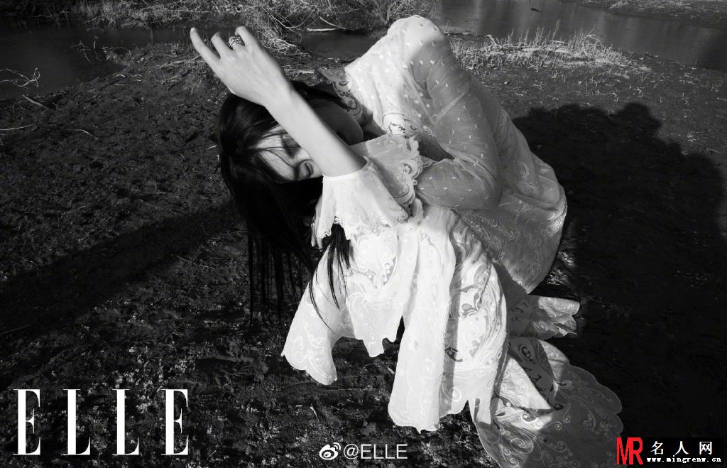 刘雯ELLE封面大片 气质清冷令人过目难忘(1)