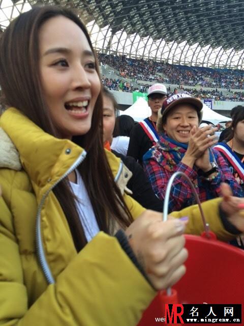 张钧甯林俊杰高雄国家体育场 第26届饥饿三十大会师(1)