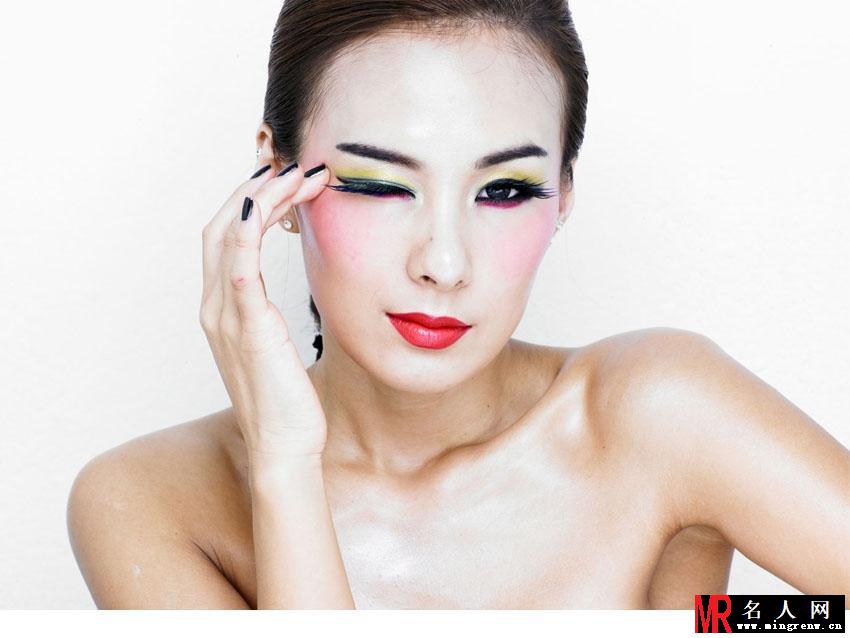 蔡妍MV高清魅惑写真 妖艳妩媚各种露(1)
