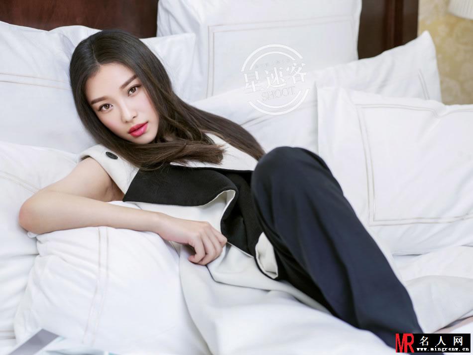 倪妮最新时尚写真 冷艳妆容艳惊四座(1)