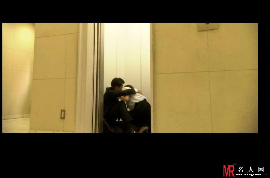 日剧昼颜大尺度剧照 演员全裸搏肉演出(1)