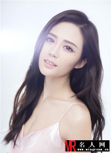 汤晶媚裸妆写真清丽脱俗(1)