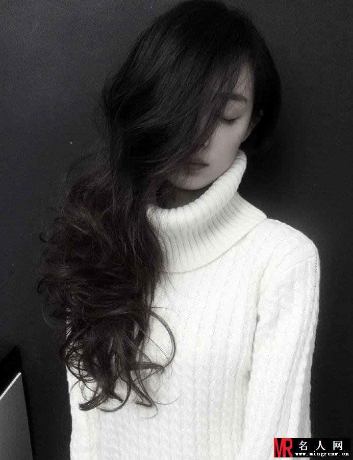 杨幂妹妹陈丹婷黑白写真 诱惑撩人(1)