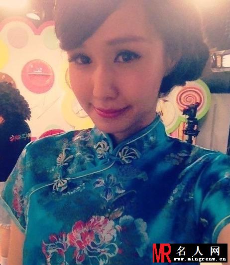 柯震东绯闻女友Tracy曝光 长发披肩清纯可爱(1)
