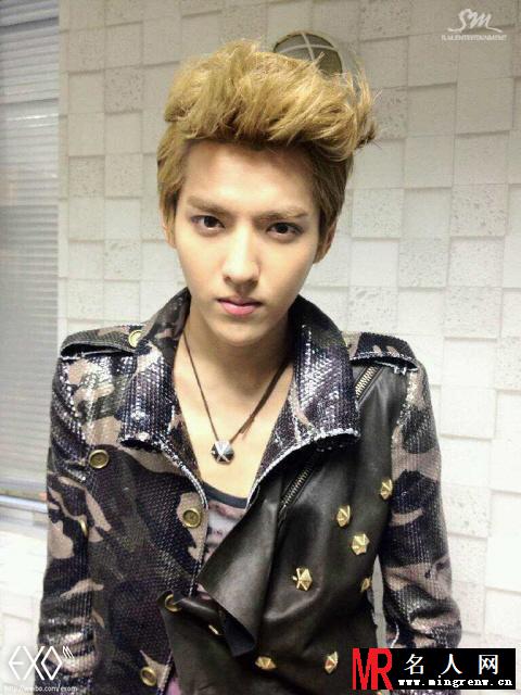 2012年EXO参加ShowChampion活动吴亦凡图片 颜值爆表(1)