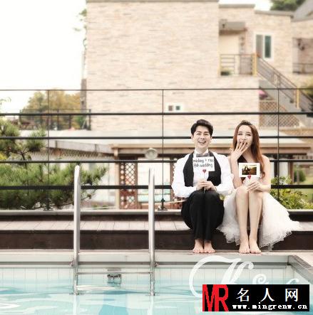 河莉秀夫妇婚纱写真曝光 结婚8年幸福美满(1)