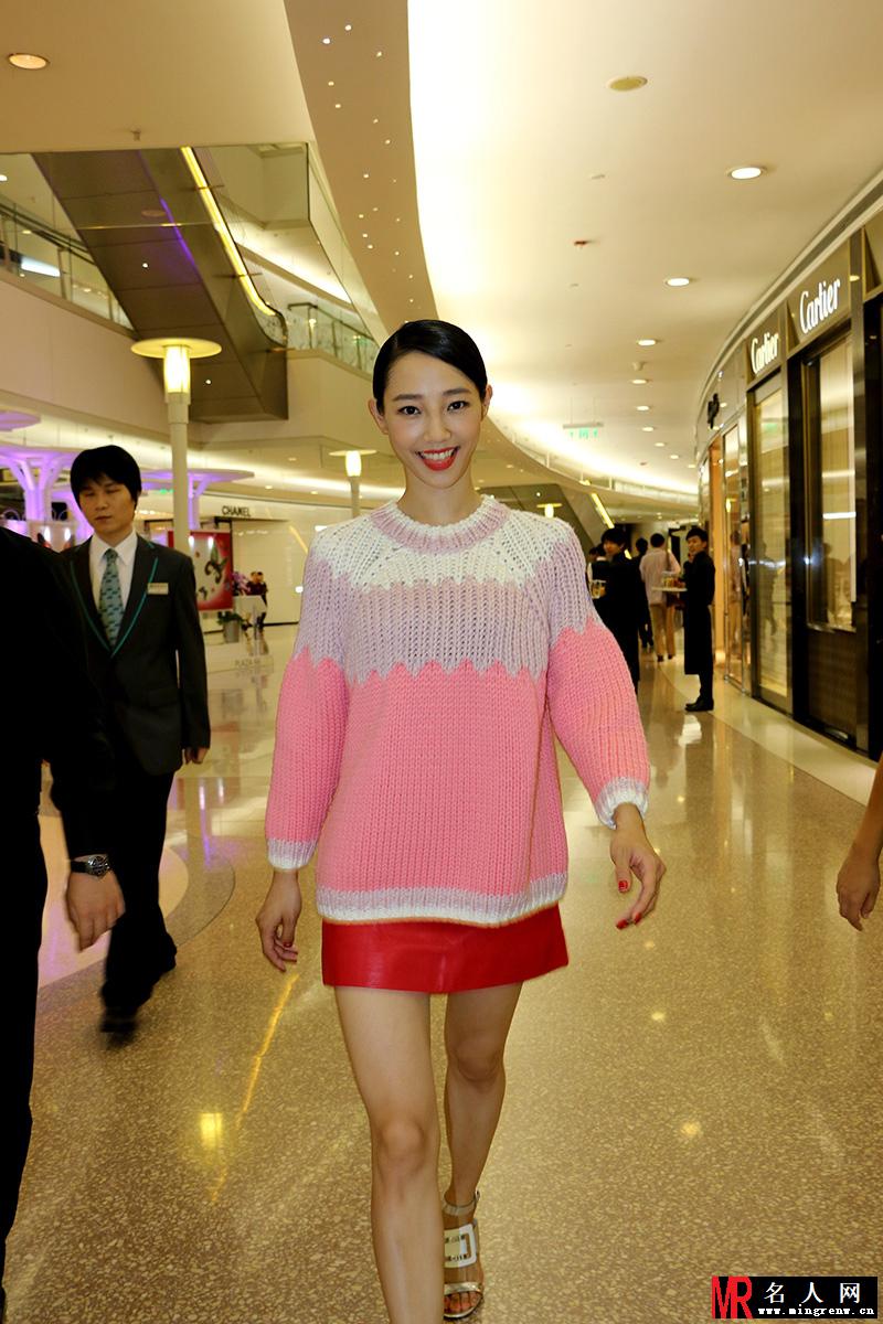 白百何霸气亮相 获封百变摩登女王(1)
