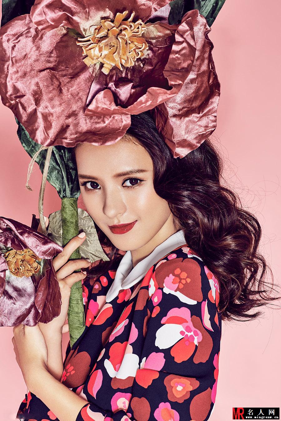 张予曦曝花样写真 甜美傲娇公主范儿(1)