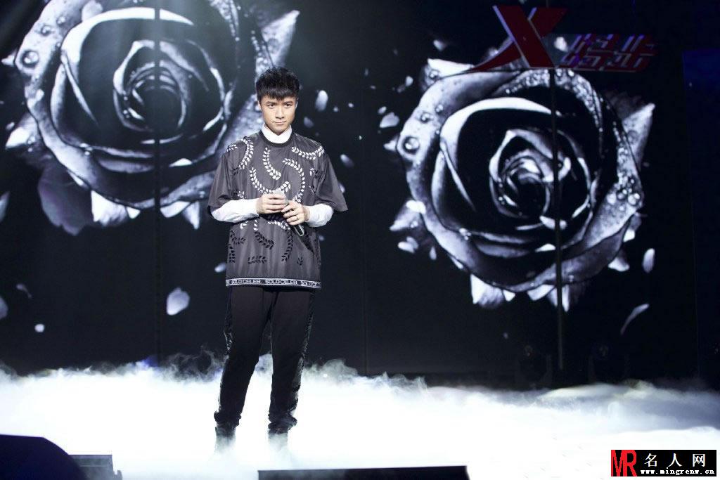 《天天向上》古巨基高清舞台照 演绎最萌主持人(1)