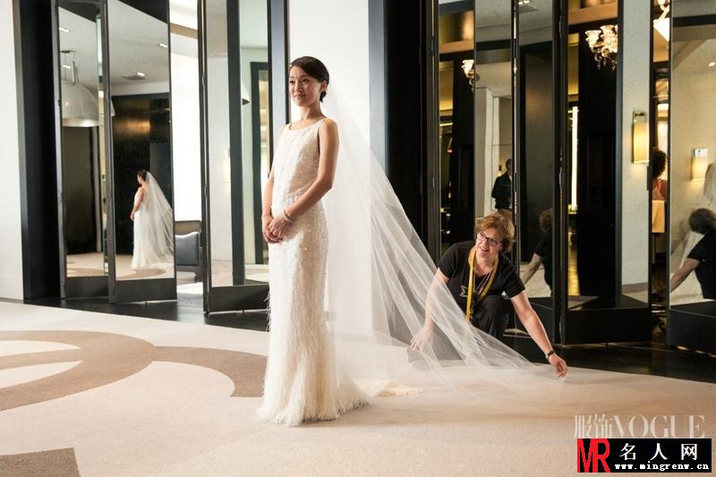 周迅试穿婚纱组图 黄蓉妹妹不嫁婧哥哥(1)
