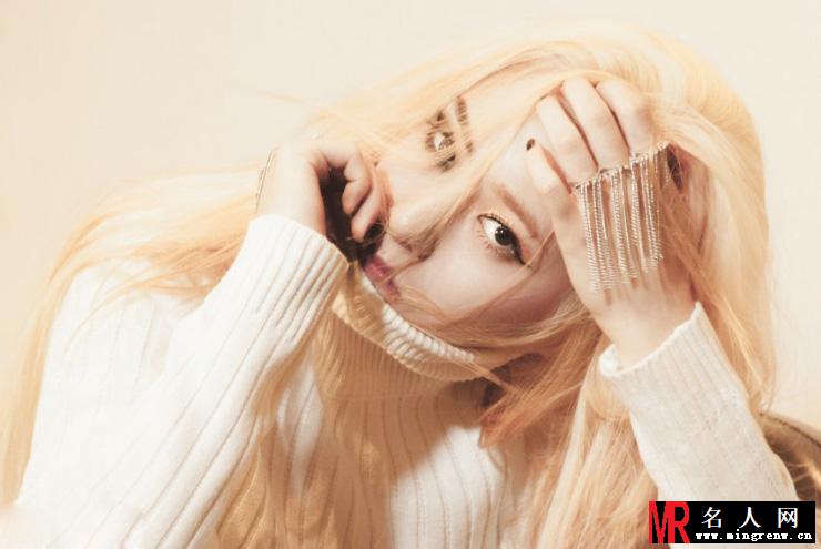 韩团f(x)Krystal暗黑写真 半面妆惊悚鬼魅(1)