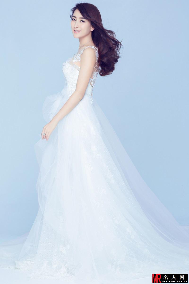 马苏最新婚纱唯美大片 演绎温婉梦幻新娘(1)