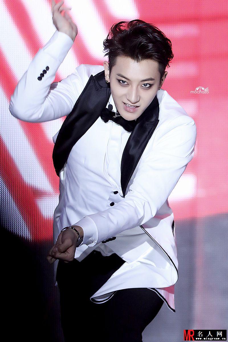 2014年SBS歌谣大战EXO现场演出帅气引爆全场黄子韬图片(1)