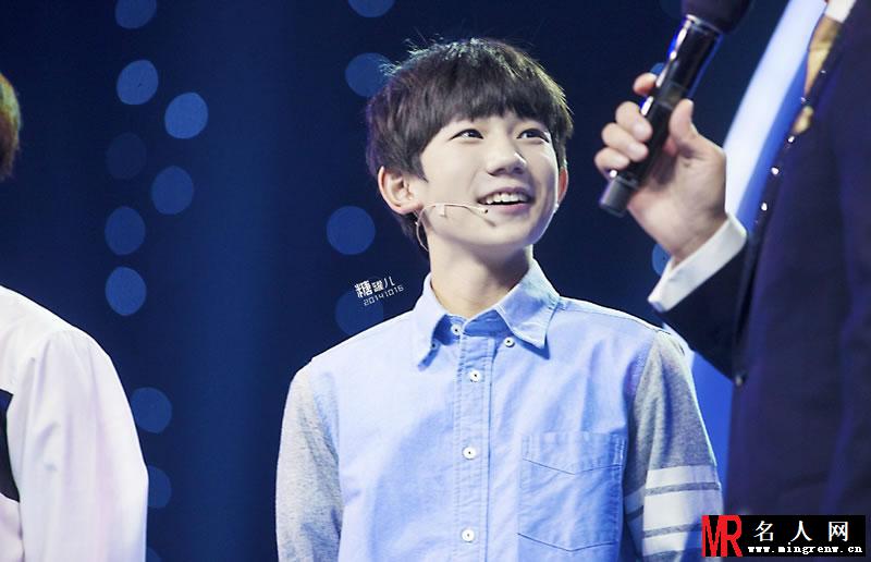 TFBOYS王源《中国文艺》 粉嫩脸蛋惹人爱(1)