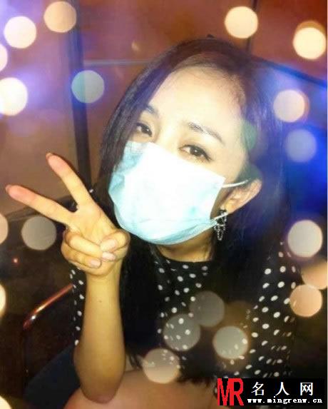 杨幂微博生活照第四弹 秒变短发女郎(1)