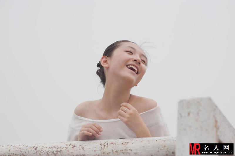吴倩清纯可爱写真曝光 网友评为“国民初恋”称号(1)