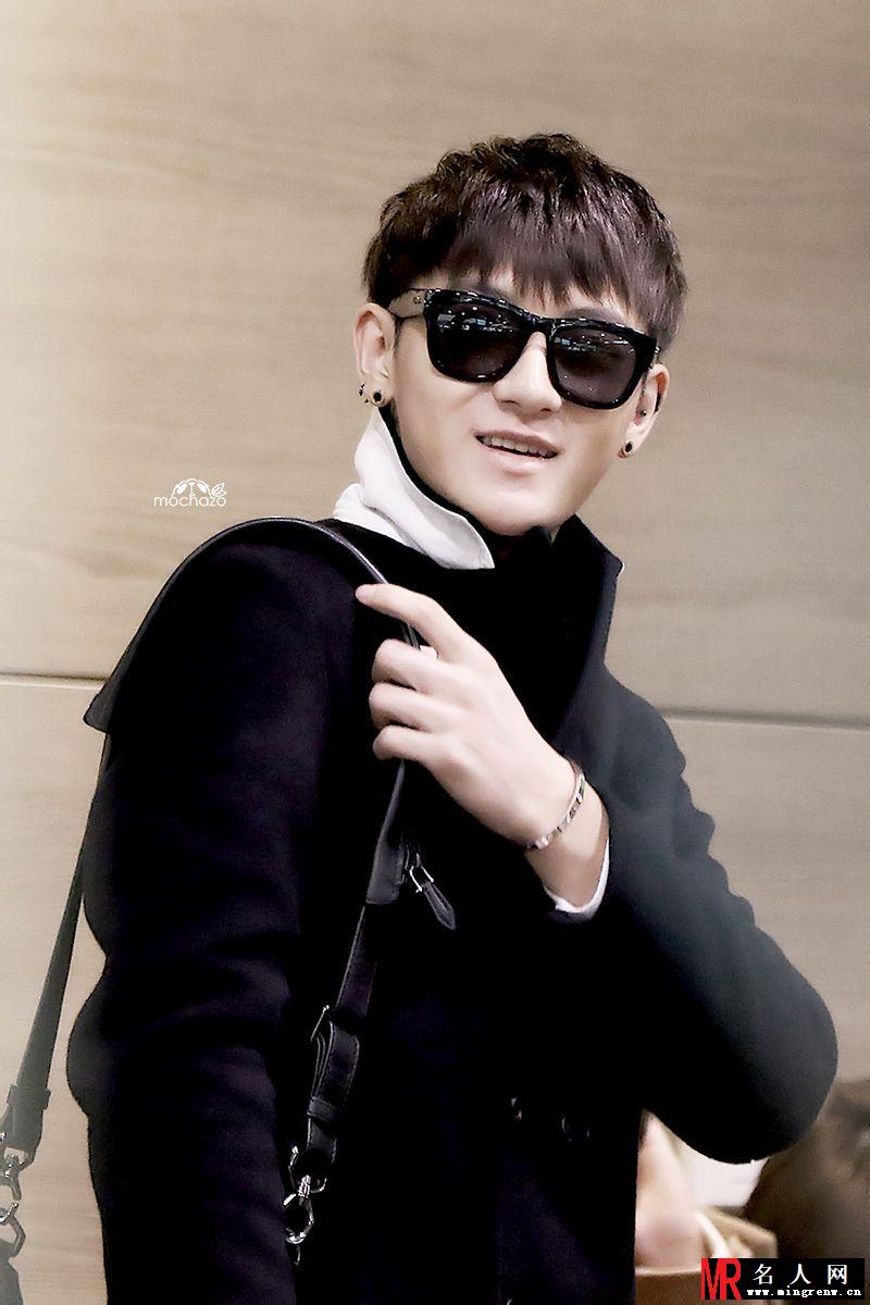 2014年11月EXO韩国仁川飞日本福冈机场写真帅气时尚黄子韬图片写真(1)