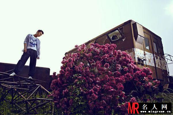 2010年7月《环球生活》李晨高清绅士杂志写真(1)