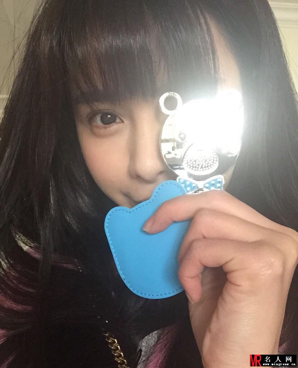 沈梦辰整容后星途畅通 美艳生活照曝光(1)