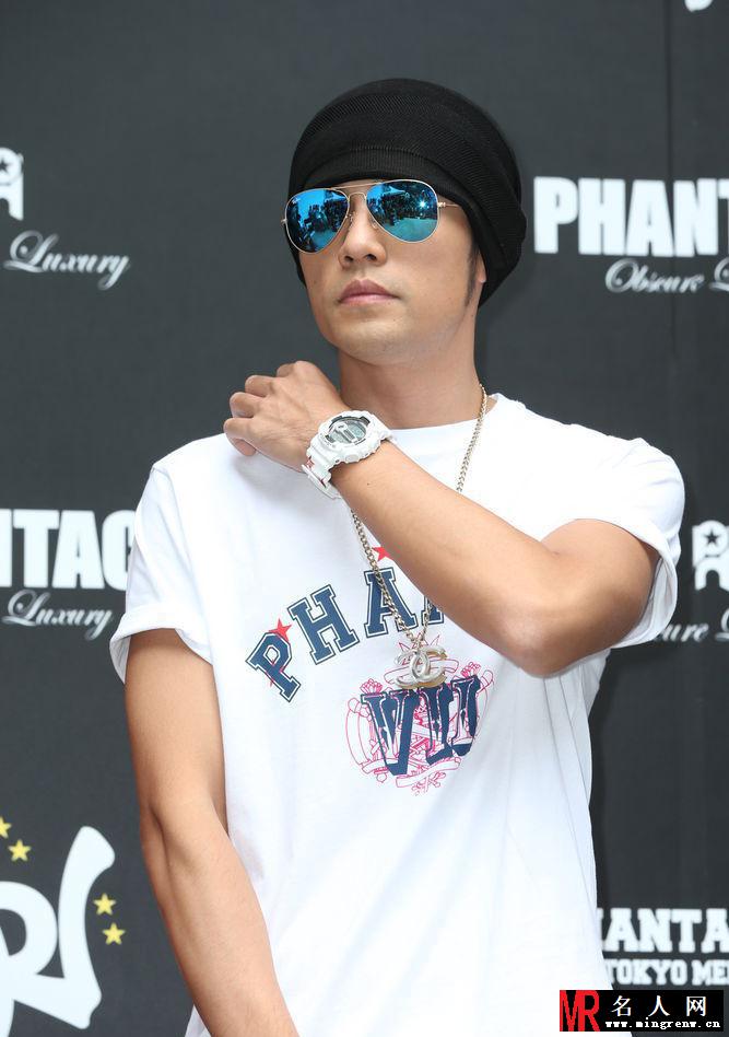 周杰伦暴瘦后首亮相 否认与昆凌订婚(1)